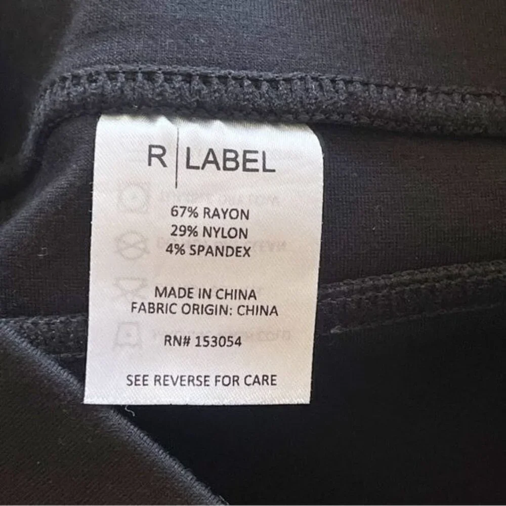 R Label the Reset Black Ponte pull on pocket contoured leggings small - Picture 8 of 9